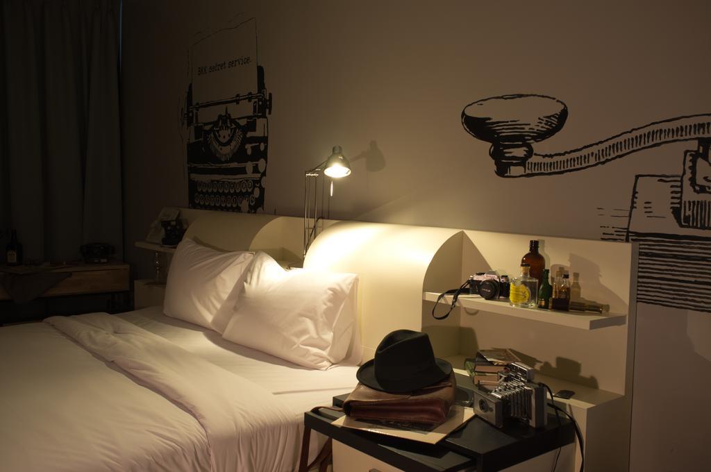 The Secret Service Bangkok Room photo